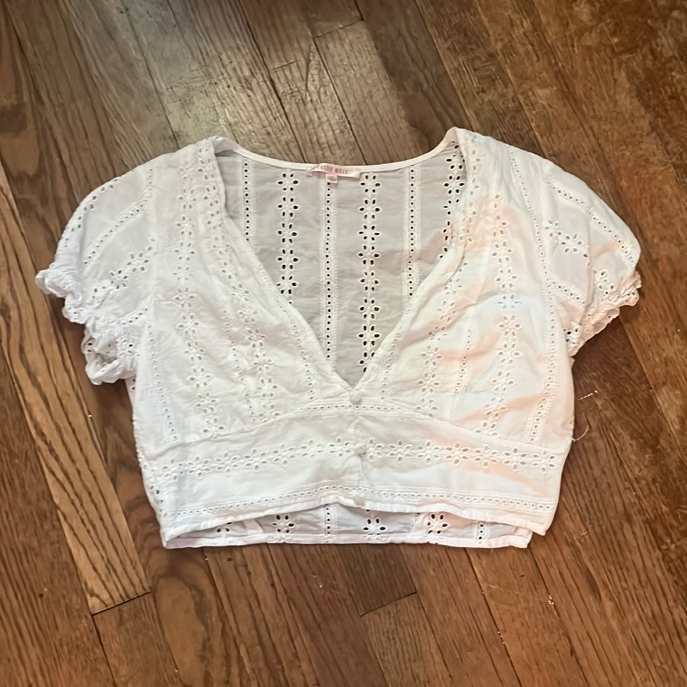 adorable lottie moss top from pacsun!
